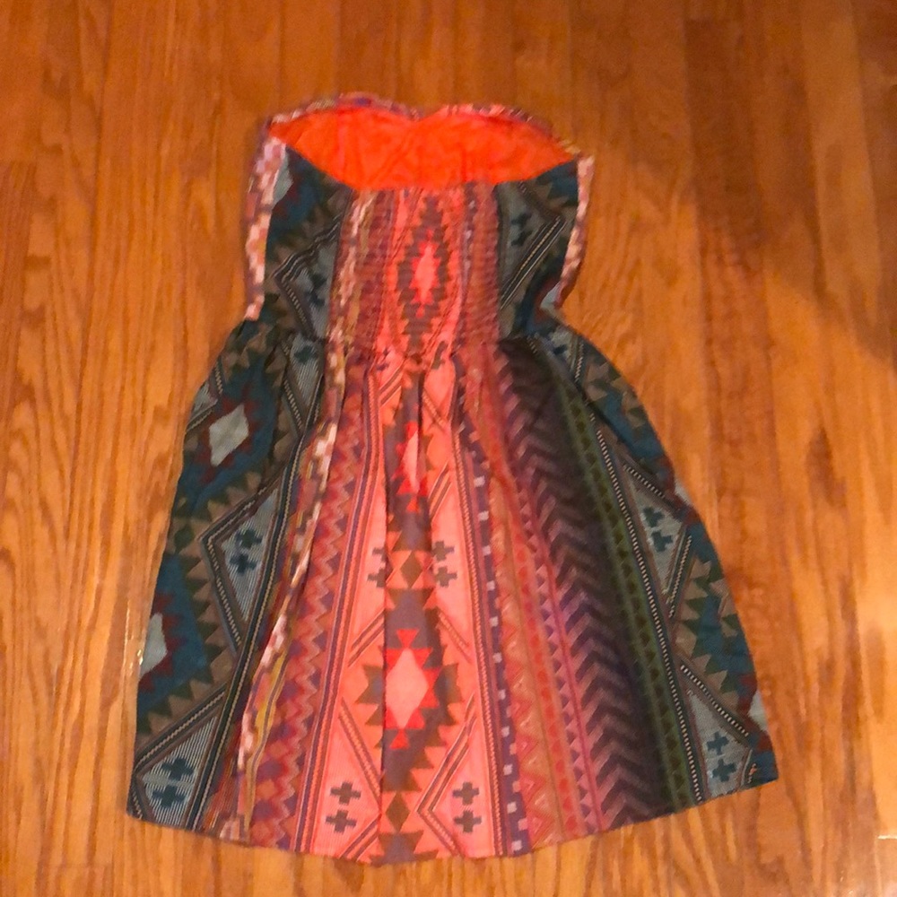 Dress - Picture 2 of 2